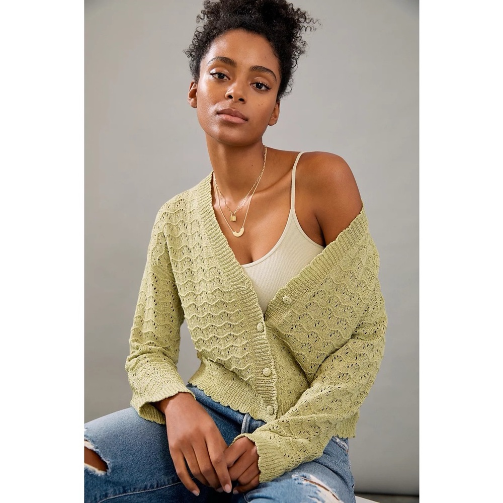 Light Green Women's V-Neck Knit Cardigan Sweater - Picture 4 of 11